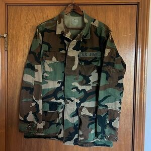 VINTAGE ARMY FIELD JACKET